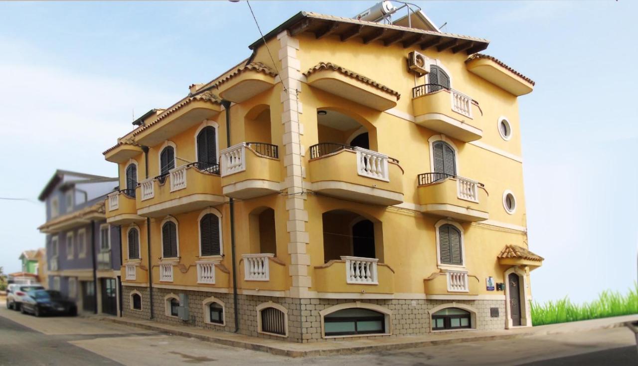 Casa Vacanza Miramare Portopalo Di Capo Passero Buitenkant foto